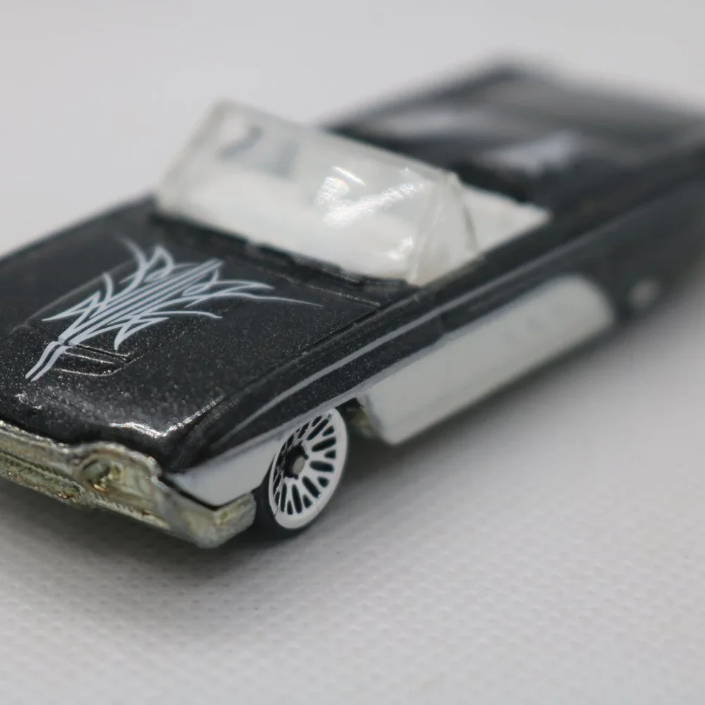 Hot Wheels 1963 Ford T-bird convertible this is a loose car